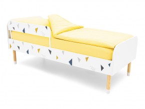 Кровать Stumpa Классика с бортиком рисунок Треугольники желтый, синий в Каслях - kasli.mebel74.com | фото